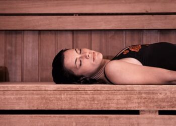 Biohacking horka: Proč se pravidelně potit v sauně?