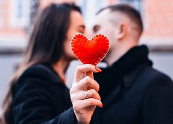 Oxytocin: molekula sexu, vztahu i soucitu